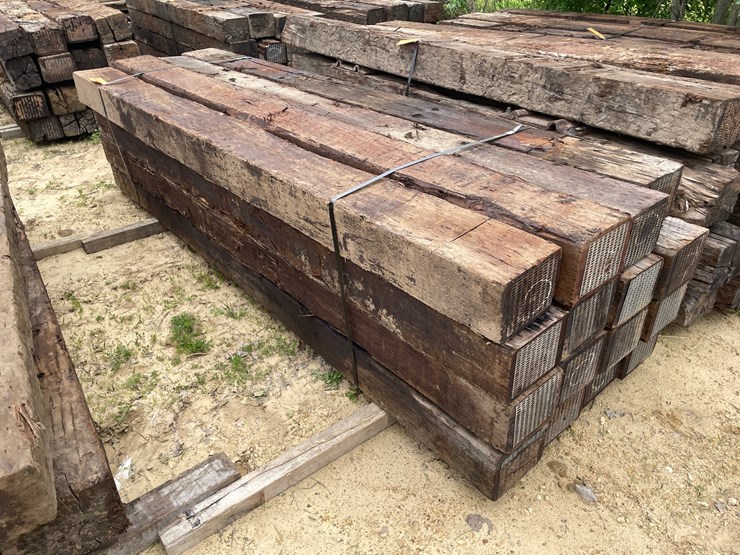 #3452-•-bundle-of-(16)-railroad-ties-image-1
