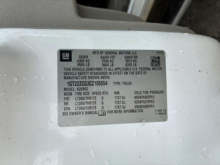 2012-gmc-sierra-2500-image-30