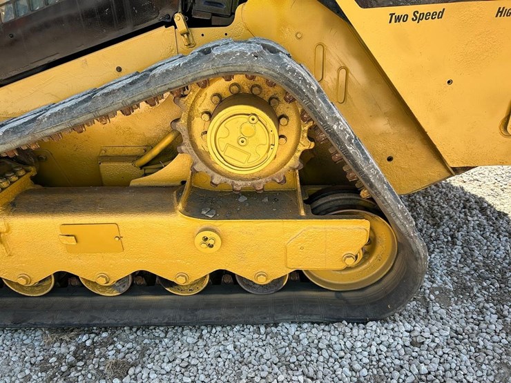 2018-caterpillar-299d2-xps-image-19