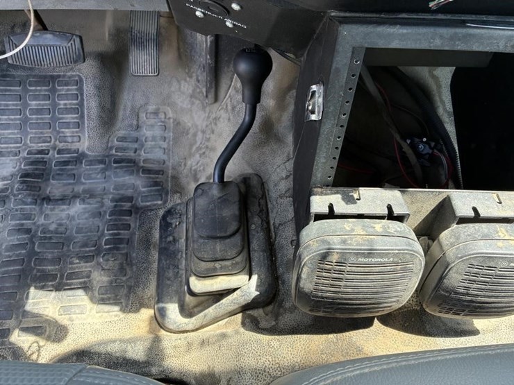 2011-ford-f250-image-19