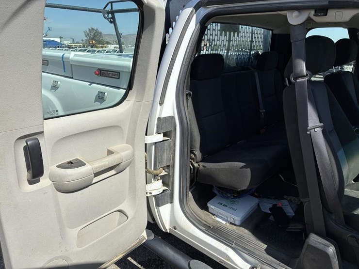 2012-gmc-sierra-2500-image-14