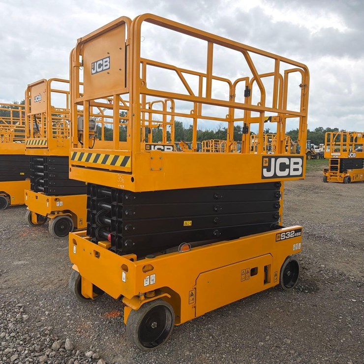 JCB S3246E