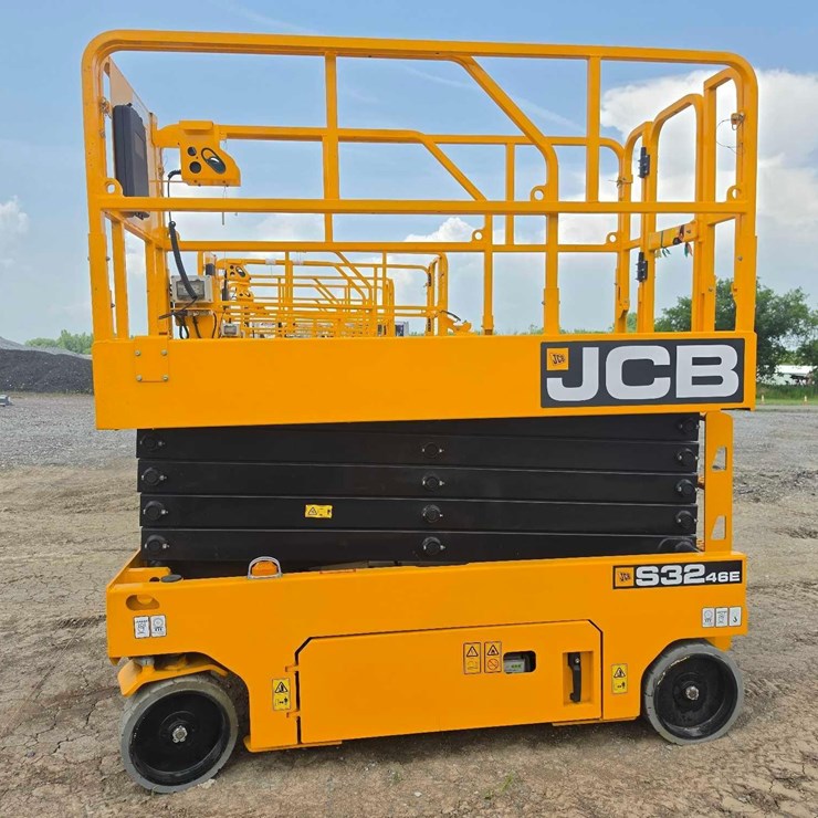 JCB S3246E
