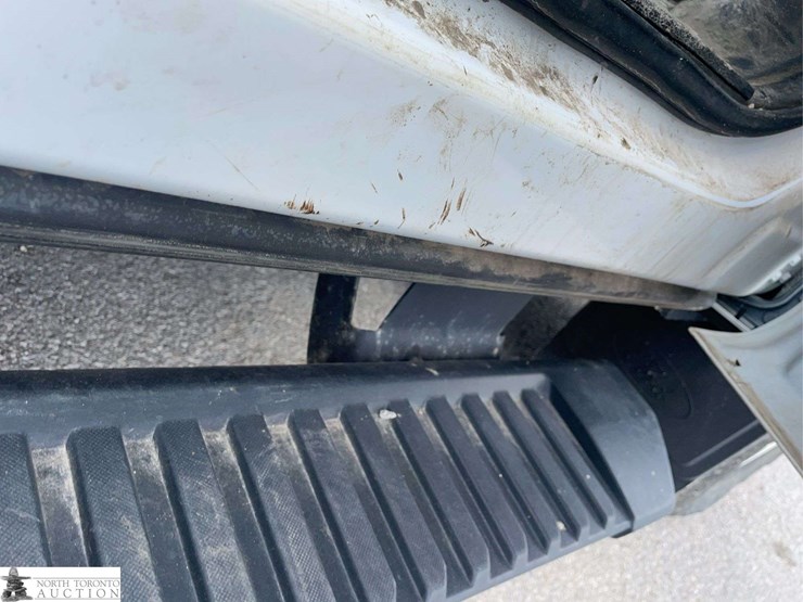 2021-ford-f250-image-26
