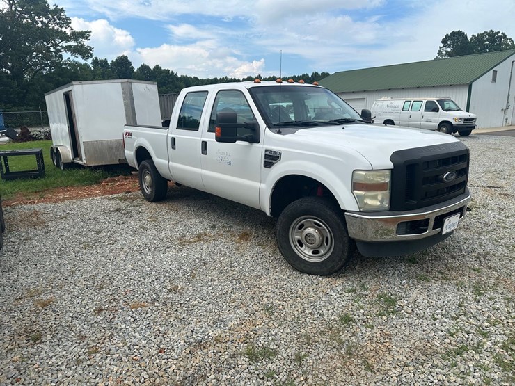 2010-ford-f250-image-1