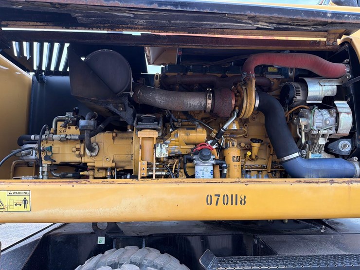 caterpillar-m318d-image-14