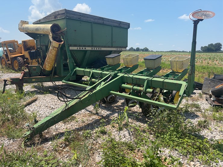 john-deere-7000-image-2