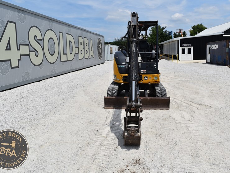 2020-deere-35g-image-8