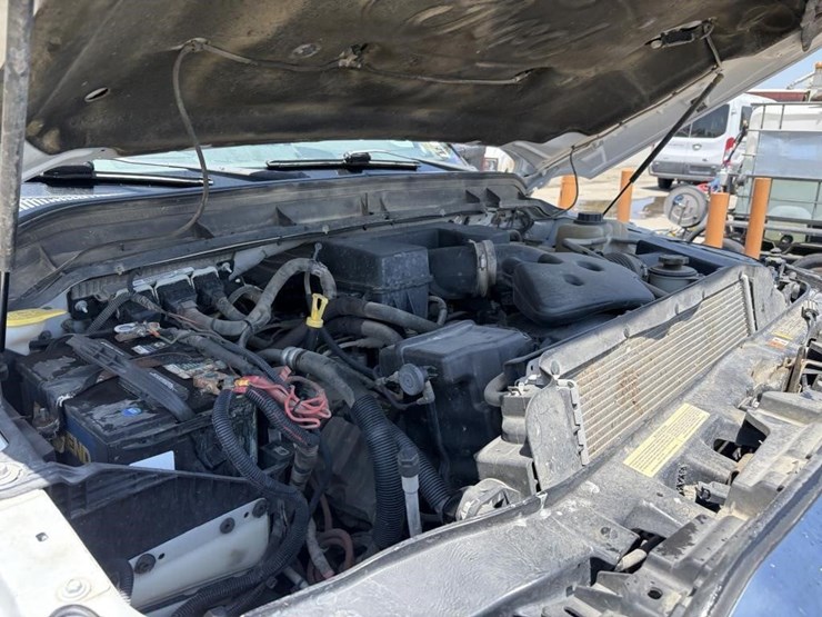 2011-ford-f350-image-8
