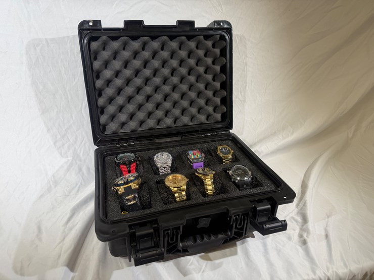 #84578-•-box-of-invicta-watches-image-2