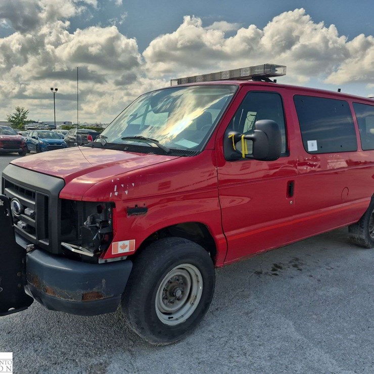2012 FORD CARGO