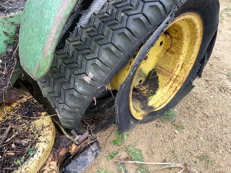 john-deere-110-image-13