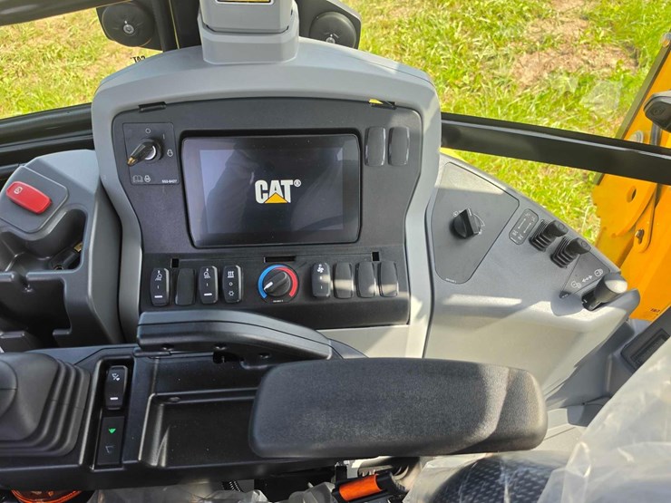 caterpillar-420-xe-image-21