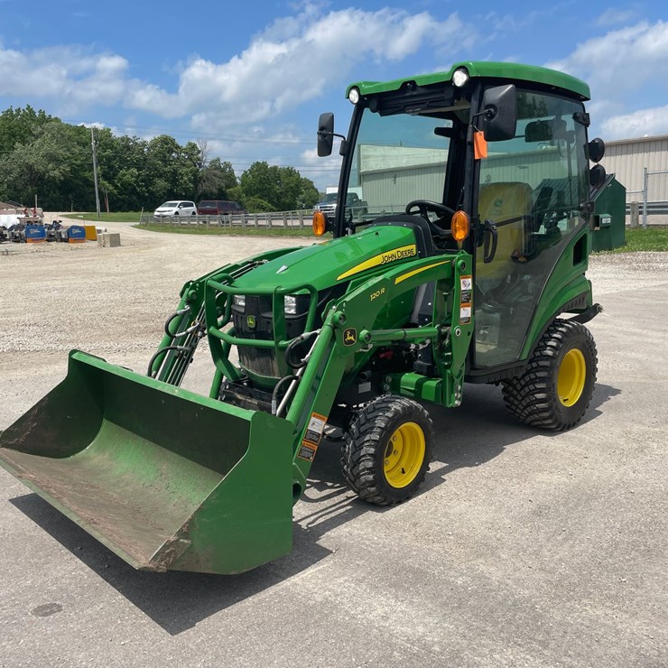 2024 JOHN DEERE 1025R