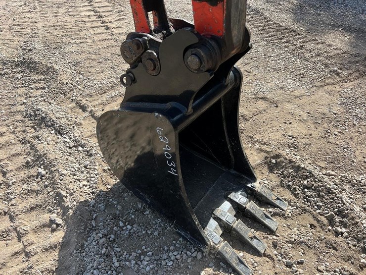 2020-kubota-kx040-4-image-10