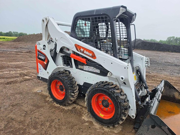 2024-bobcat-s590-image-5