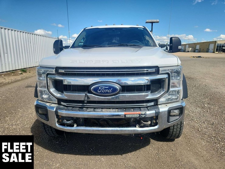 2021-ford-f550-image-11