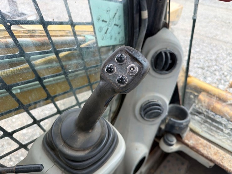caterpillar-256c-image-19