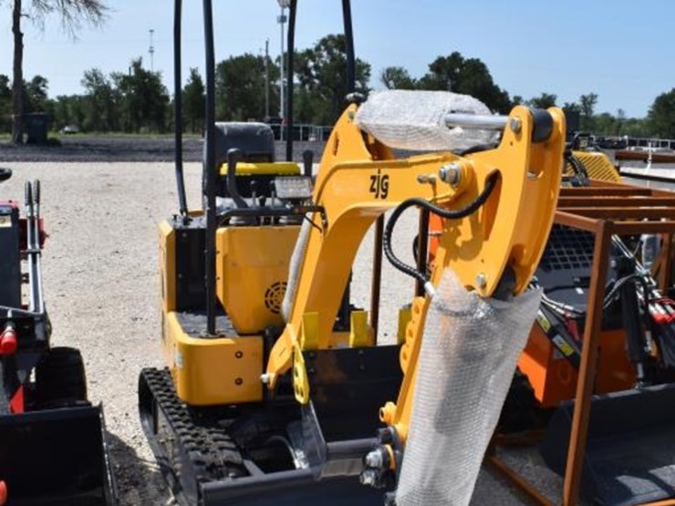 zj-12-mini-excavator-image-2