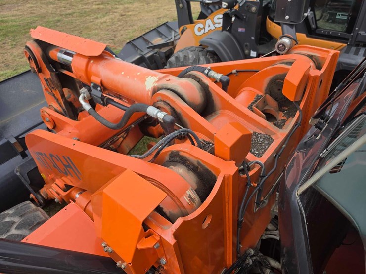 2019-hitachi-zw310-6-image-18