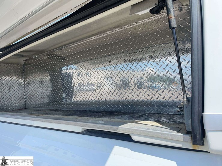 2019-chevrolet-silverado-2500hd-image-22
