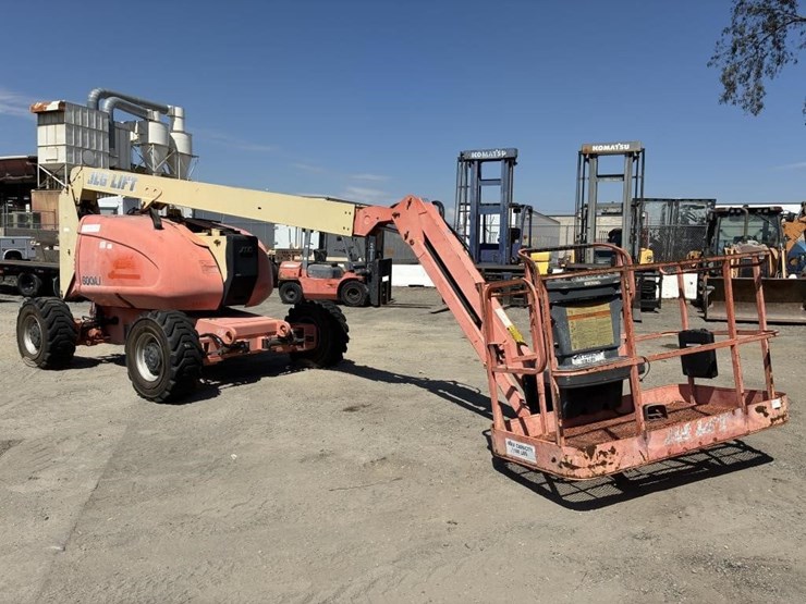 2005-jlg-600aj-image-2