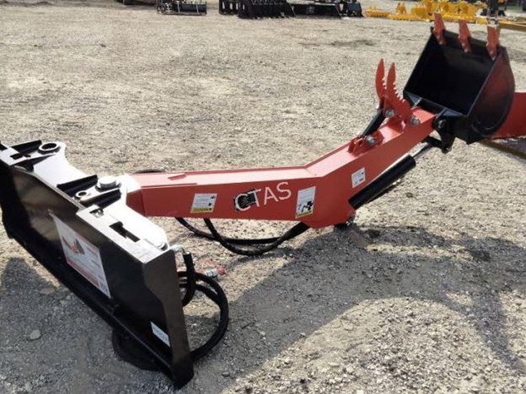 #84-•-digger-backhoe-skid-steer-attachment---rmdb82-image-2