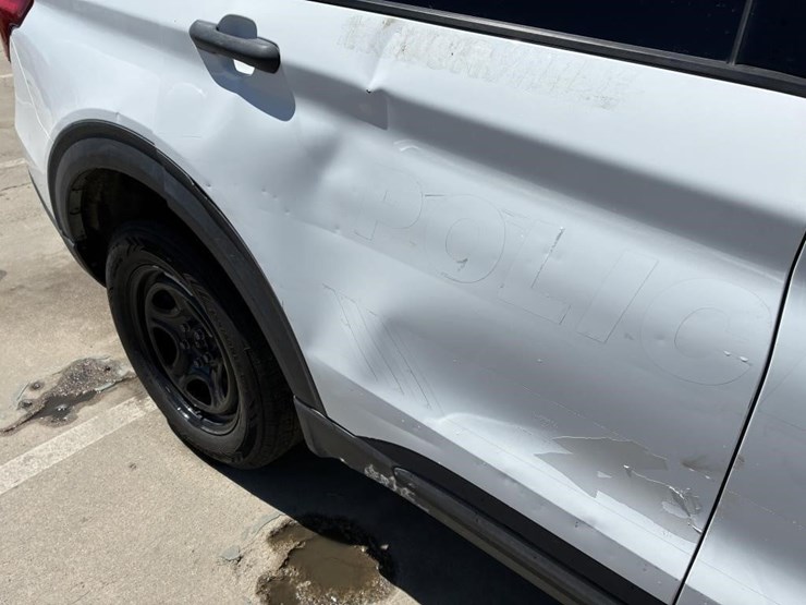 2020-ford-explorer-image-9