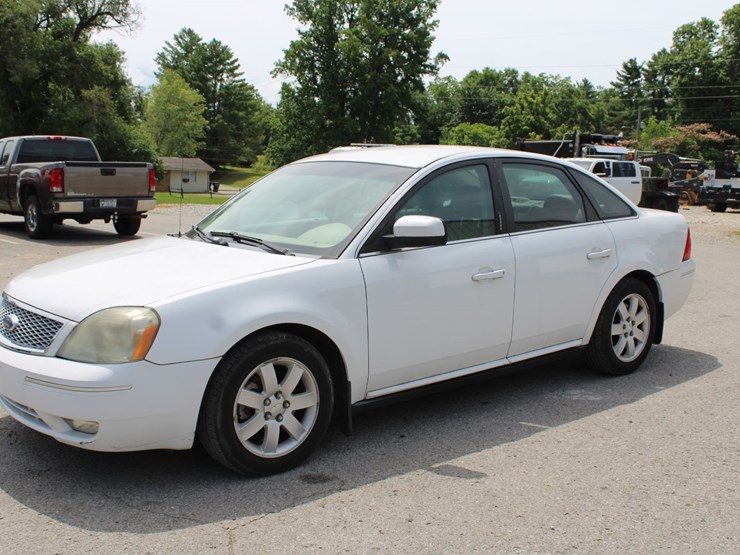 2007-ford-five-hundred-vin:1fahp24107g141154-image-1
