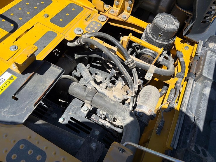 komatsu-pc238us-lc-11-image-24