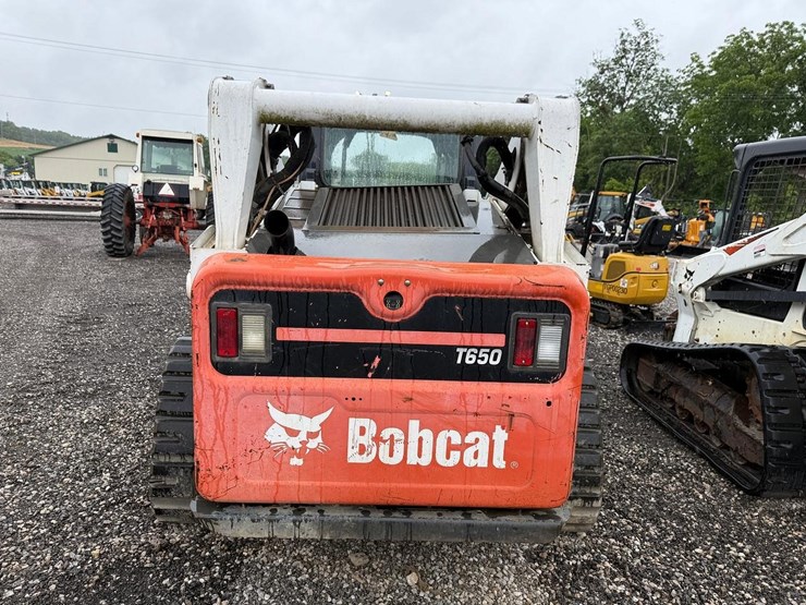 2015-bobcat-t650-image-3