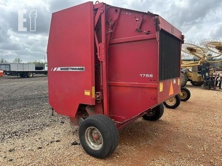 massey-ferguson-1756-image-2