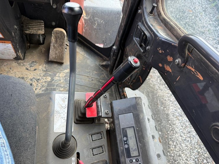 2019-hitachi-zw80-5b-image-24