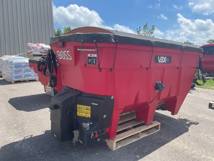 #4886-•-boss-vbx+-9000-poly-salt-spreader-image-4