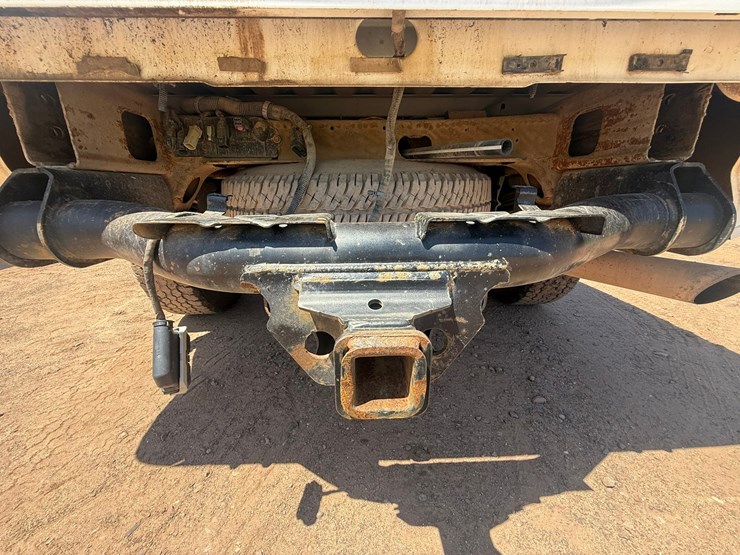 2019-chevrolet-2500hd-image-41