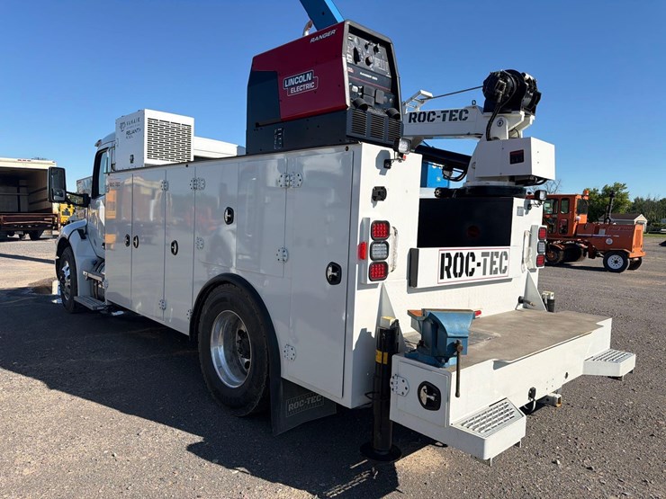 2027-peterbilt-536-image-4