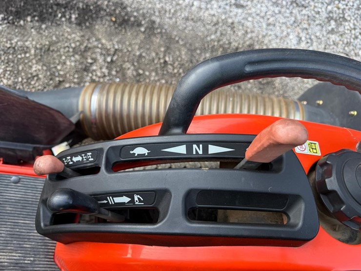 kubota-bx1850d-image-23