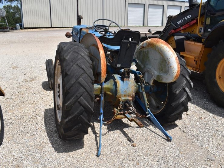 ford-3000-image-9