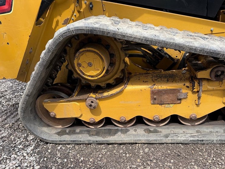 2022-caterpillar-289d3-image-13
