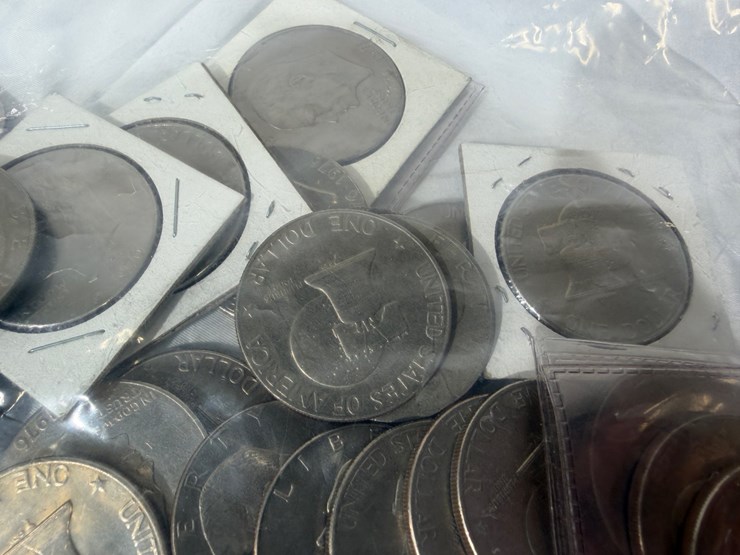 #40036-•-(50)-1776-1976-bicentennial-one-dollar-coins-image-5
