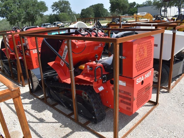sda-140t-mini-skid-steer-(serial-#-sda140t26l0223446)-image-3