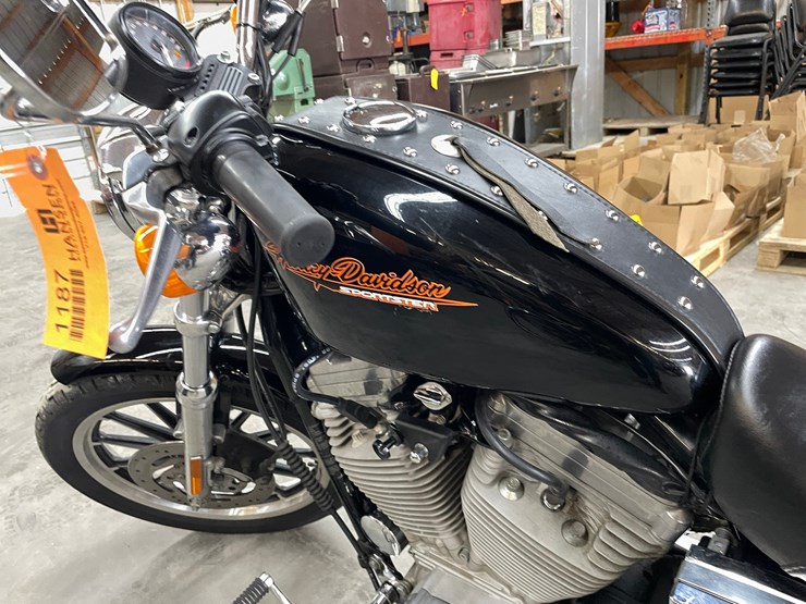 #300-•-2000-harley-davidson-883-sportster-(has-wi-title)-image-16