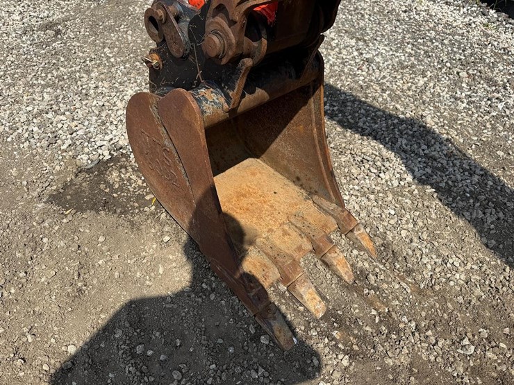 2015-kubota-u35-4-image-8