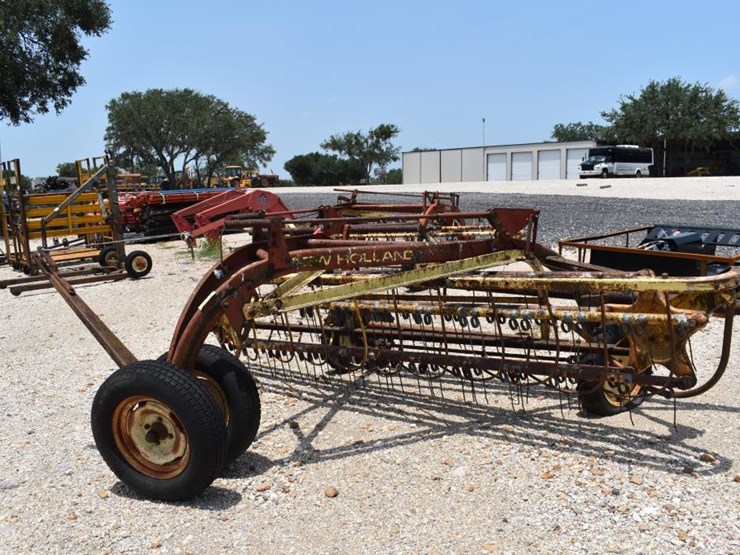 new-holland-258-image-2
