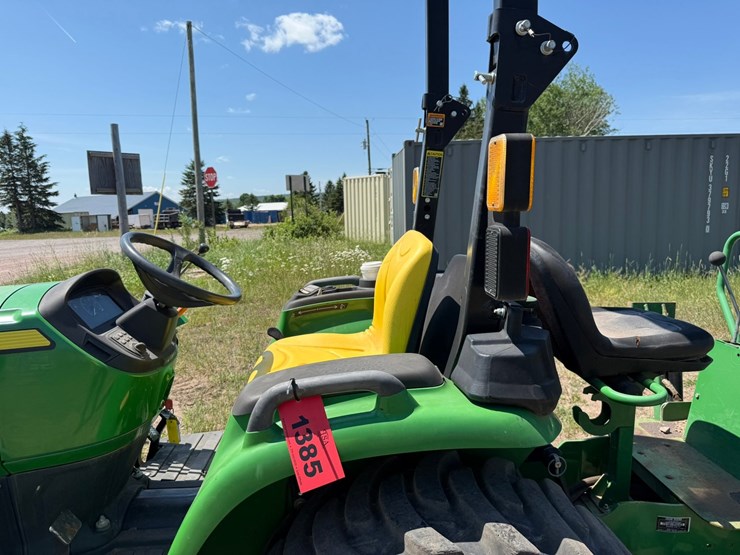 john-deere-3032e-image-12