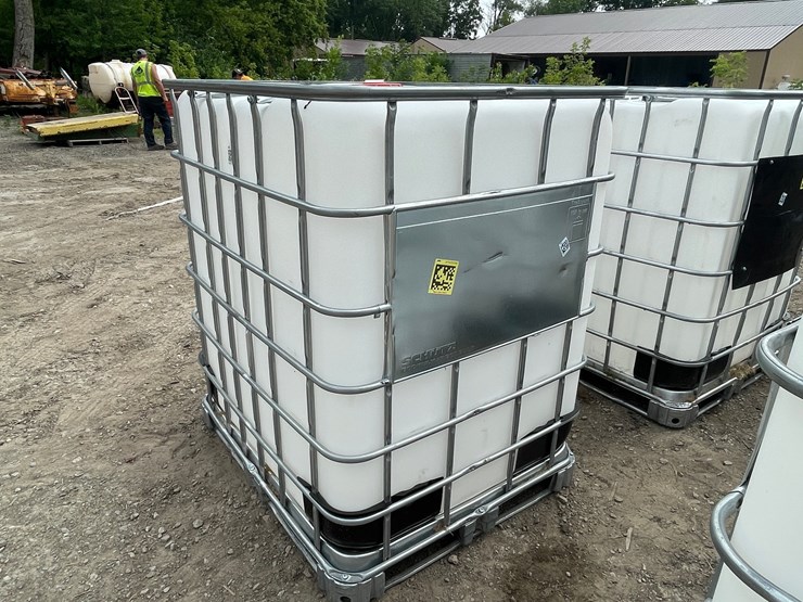 #8323-•-poly-caged-ibc-tote-image-4