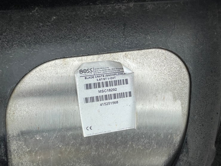 #4872-•-2024-boss-9'2"-stainless-dxt-v-plow-image-8
