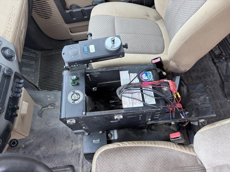 2011-ford-f350-image-19