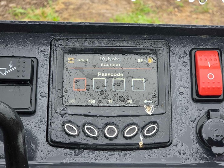 2026-kubota-scl1000-image-7