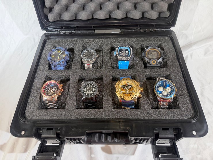 #84579-•-box-of-invicta-watches-image-3